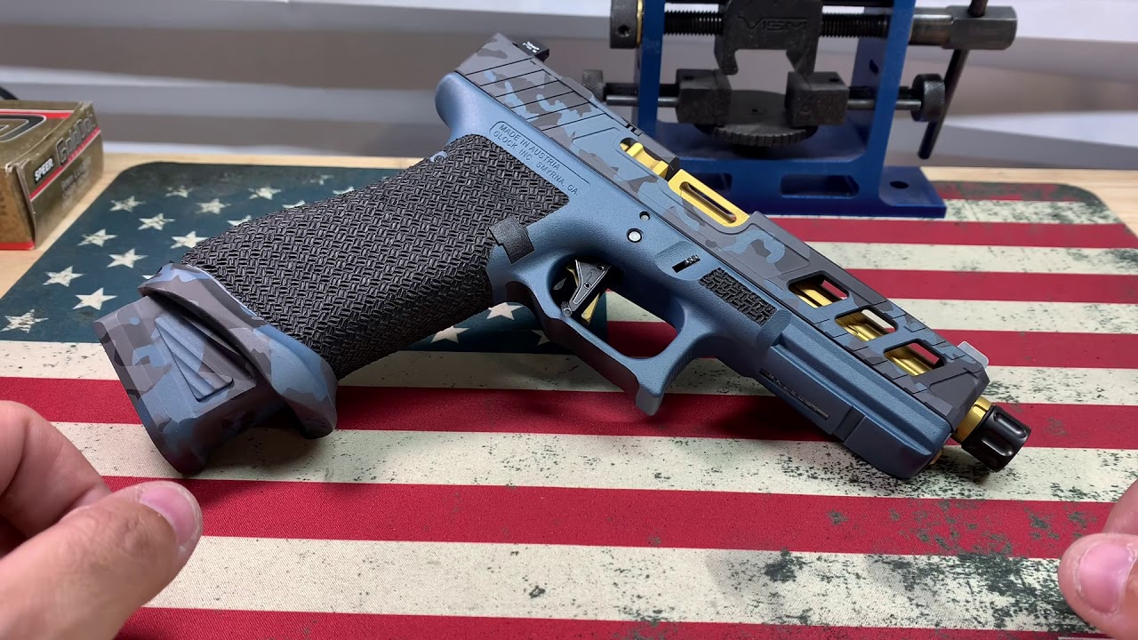 Bad ass Glock 17 framework and cerakote by FRANK CASTLE CUSTOMS