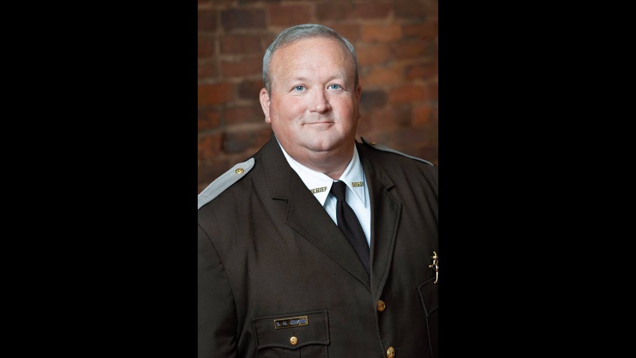 Virginia Sheriff Offers To Deputize Everyone