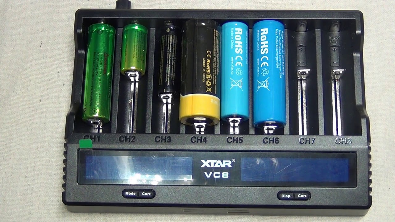 XTAR VC8 - USB C Battery Charger
