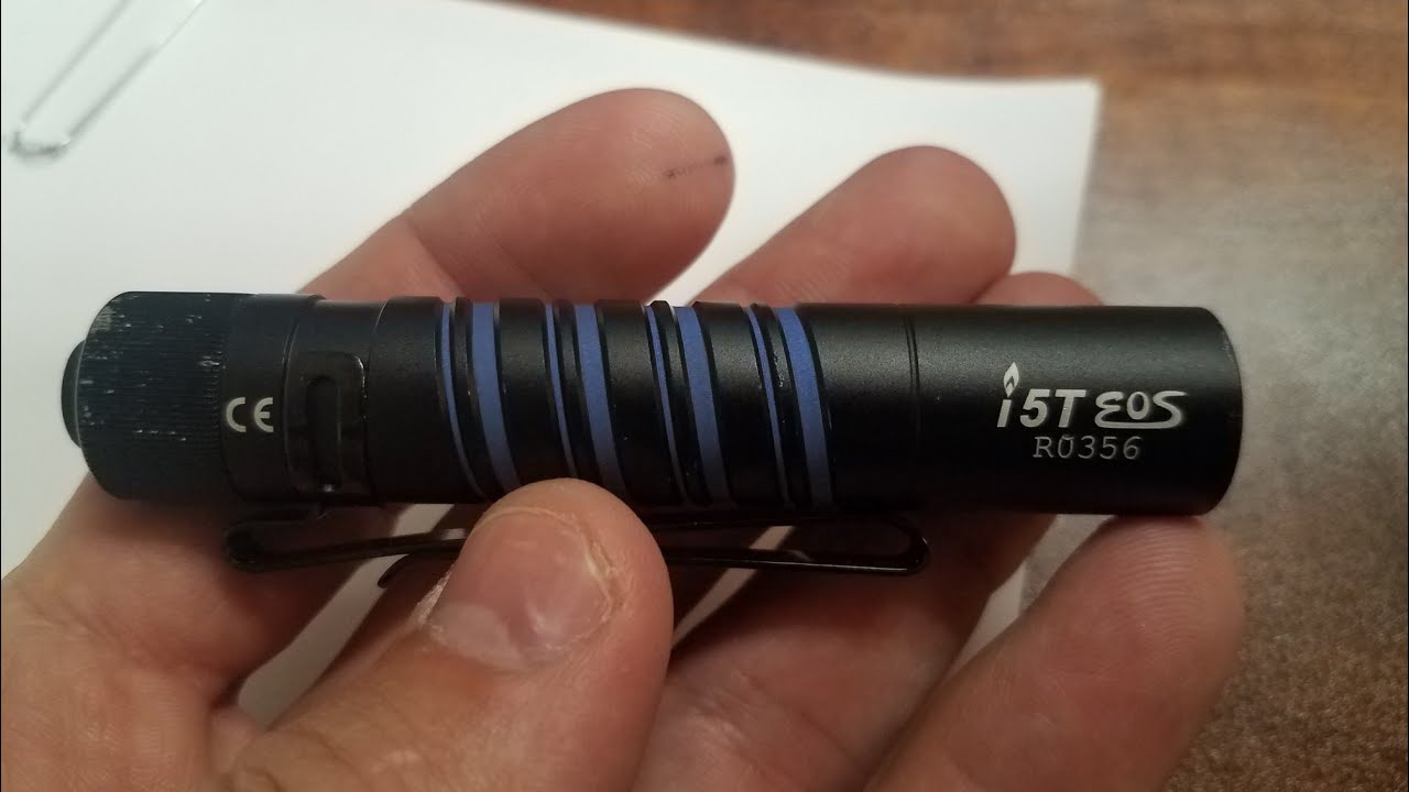 Olight I5T EOS - AA battery - 300 Lumens!